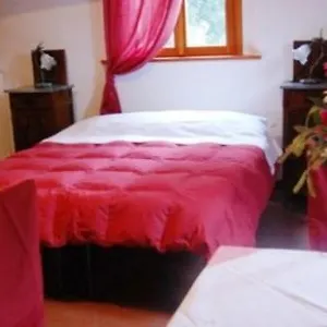https://agriturismo-la-curbastra.emilia-romagnahotels.net
